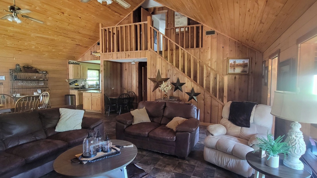 Photo of Livingroom in Uncertain