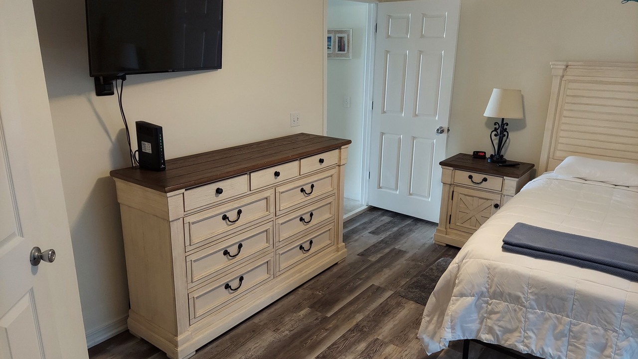 Photo of Bedroom in Navarre Beach
