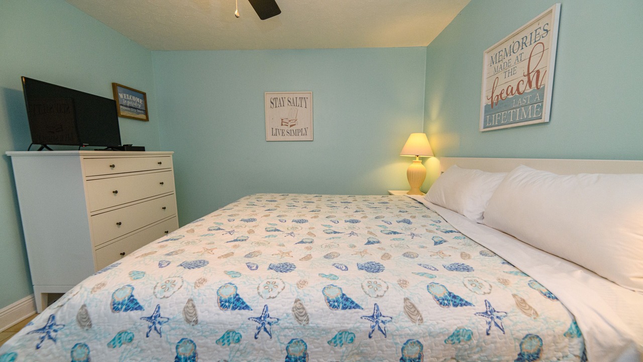 Photo of Bedroom in Holiday Beach