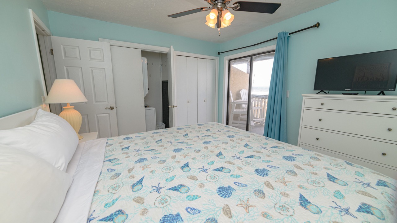 Photo of Bedroom in Holiday Beach