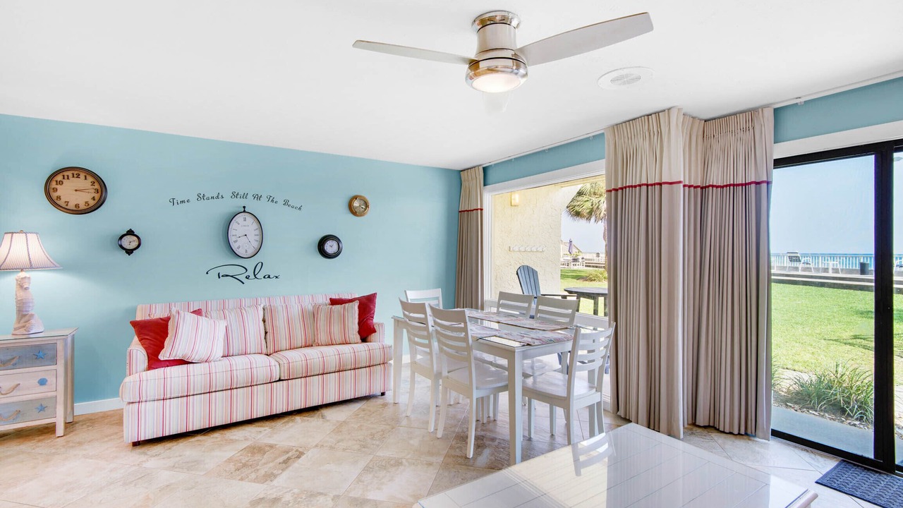 Photo of Livingroom in Fort Bay