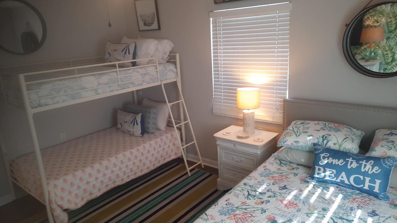 Photo of Bedroom in Lanark Village