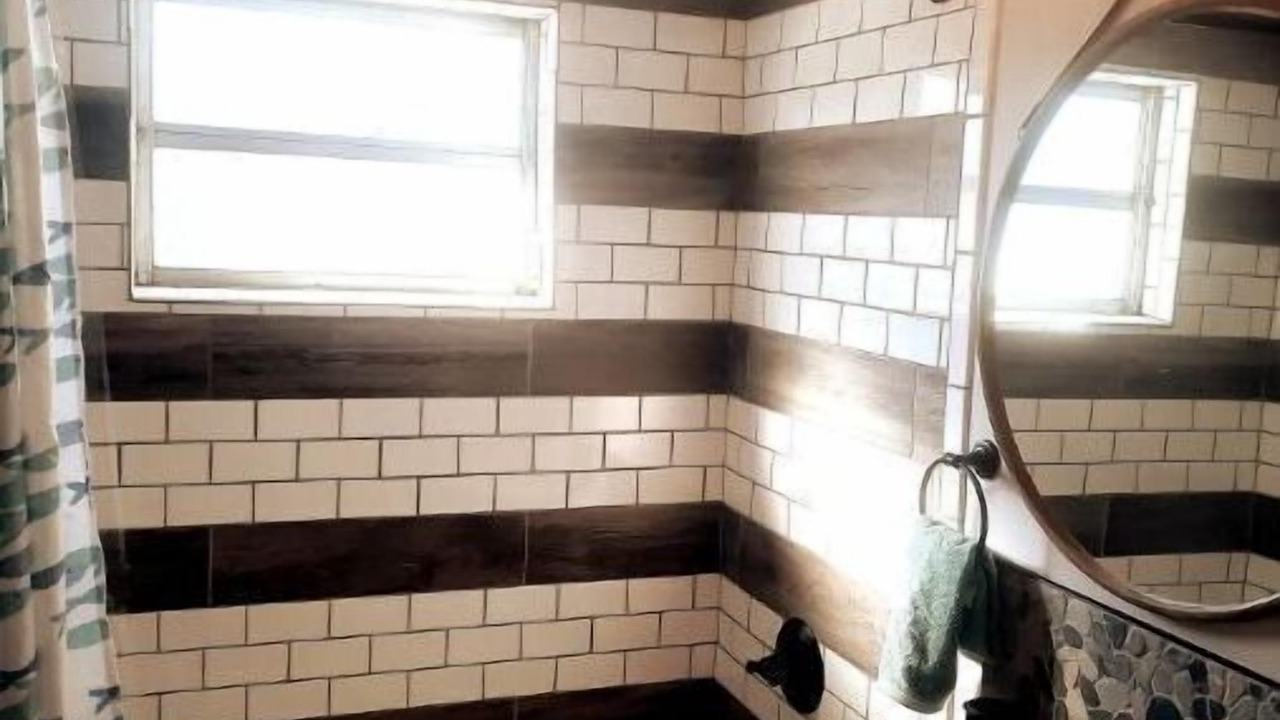 Photo of Bathroom in Lanark Village