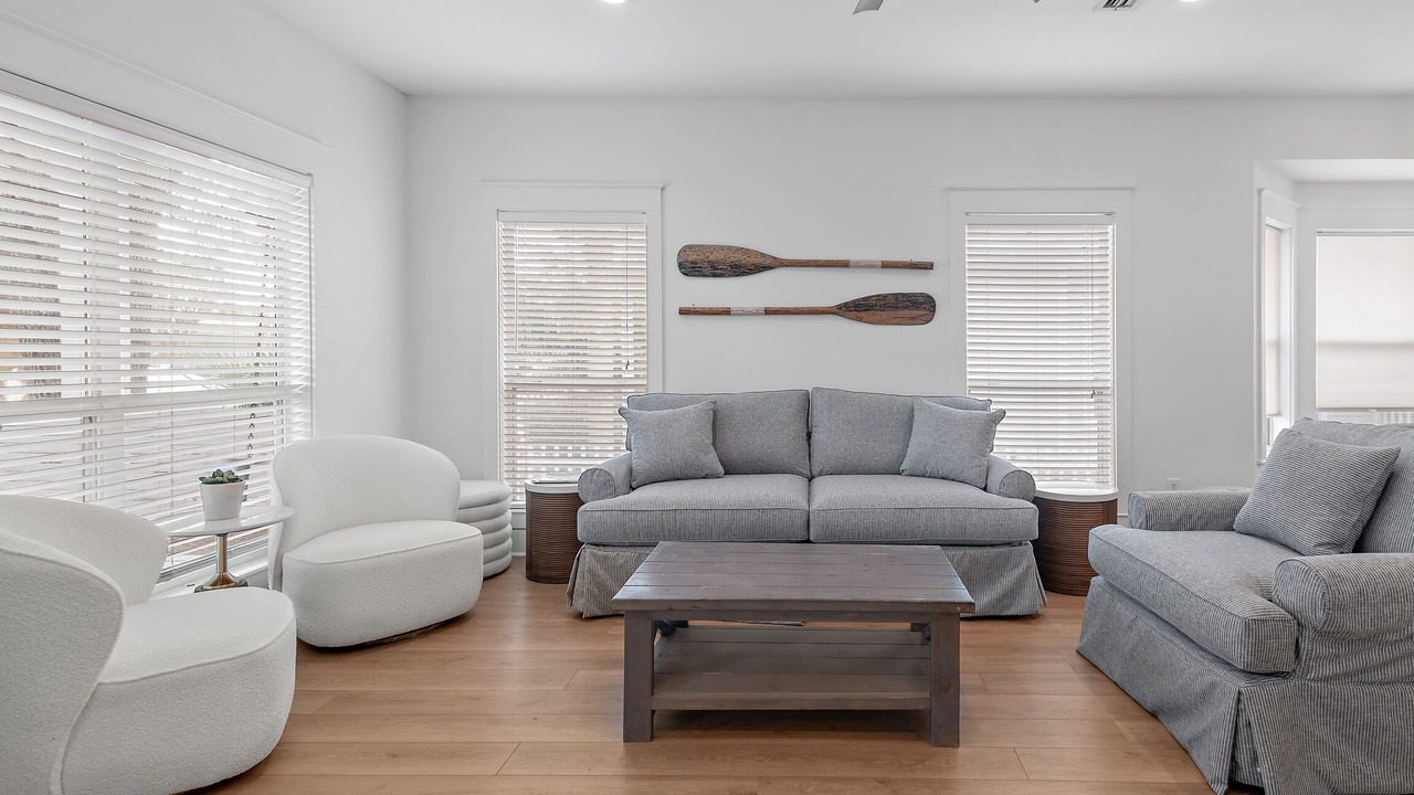Photo of Livingroom in Village of Sugar Beach
