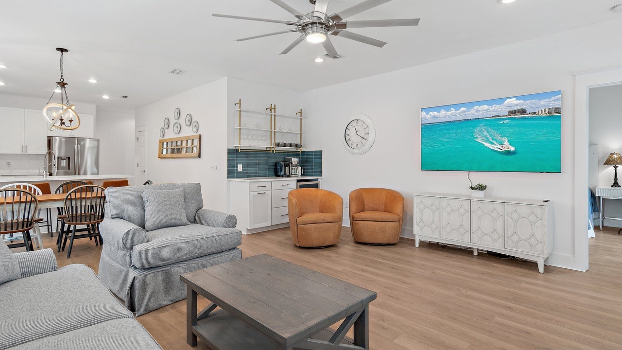 Photo of Livingroom in Village of Sugar Beach