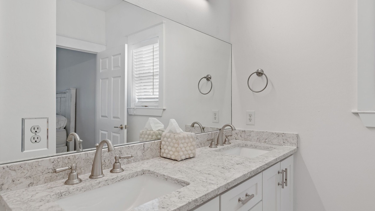 Photo of Bathroom in Village of Sugar Beach