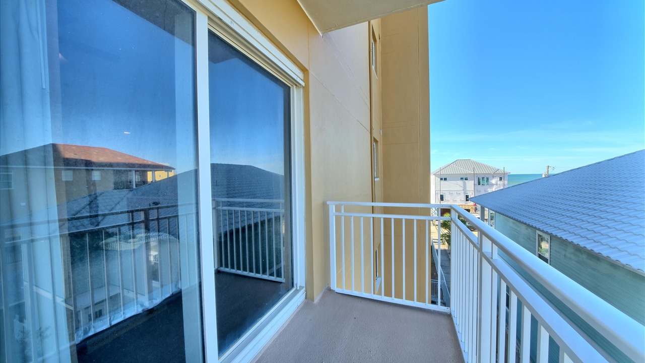 Photo of Patio Balcony in Thomas Drive