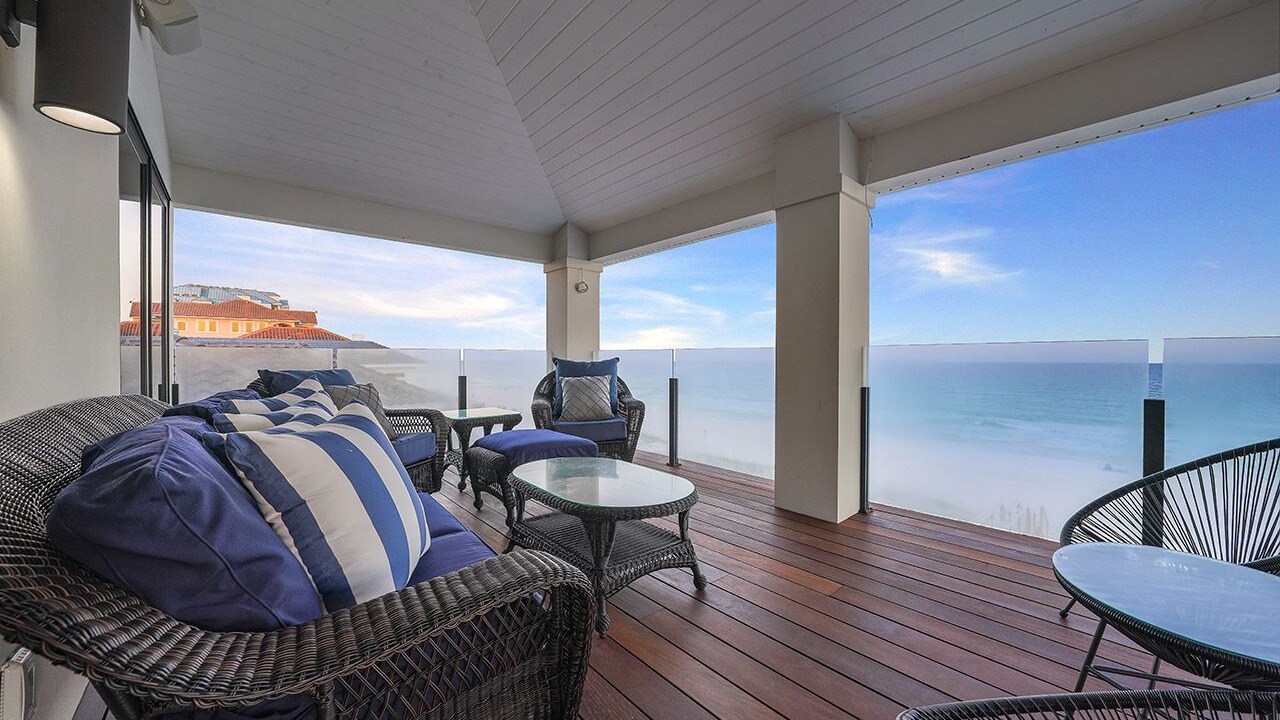 Photo of Livingroom in Crystal Beach