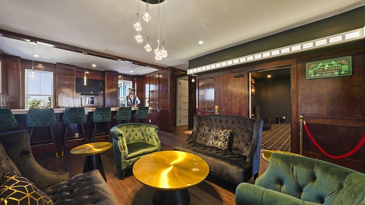 Photo of Livingroom in Crystal Beach