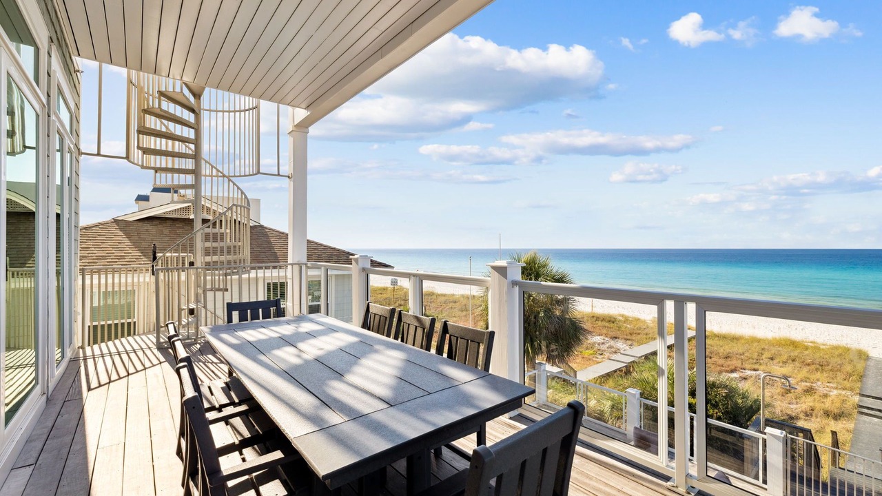Photo of Patio Balcony in Kiska Beach