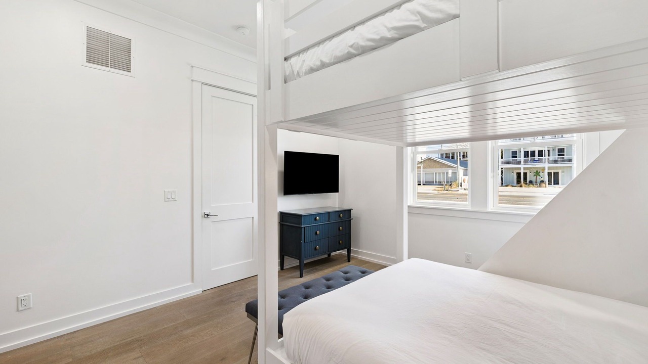 Photo of Bedroom in Kiska Beach