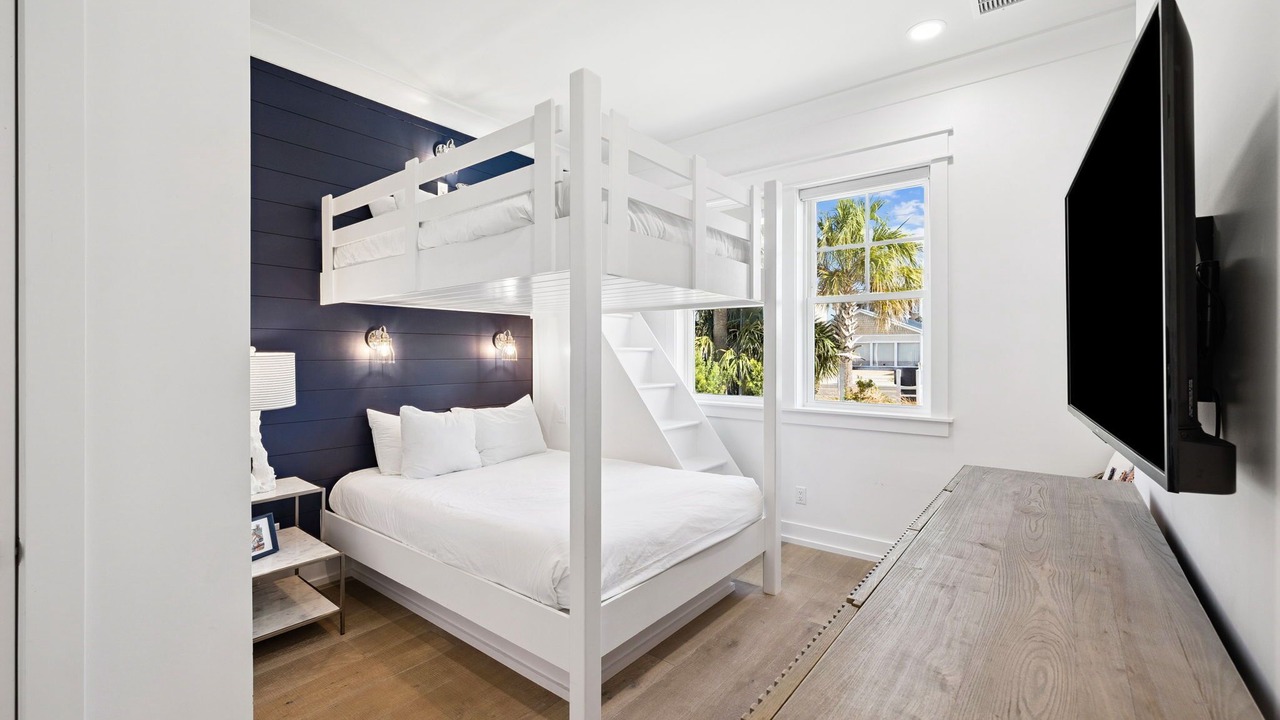 Photo of Bedroom in Kiska Beach