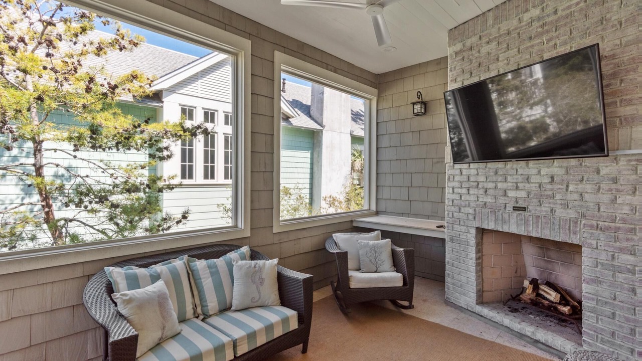 Photo of Livingroom in WaterSound Beach