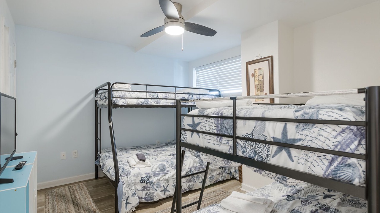 Photo of Bedroom in Mexico Beach