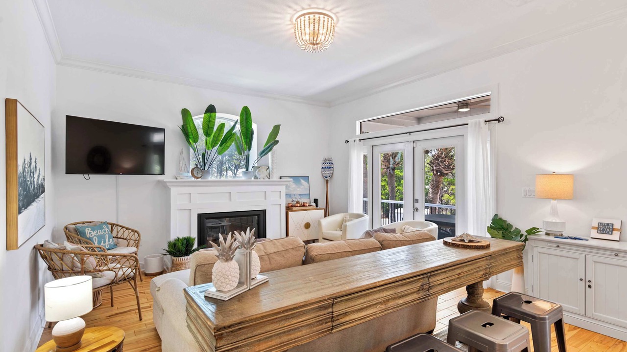 Photo of Livingroom in Gulfview Heights