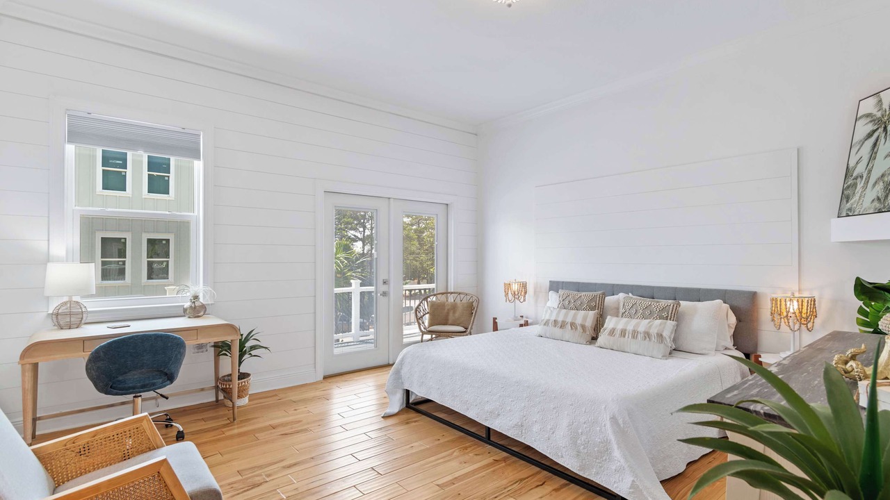 Photo of Bedroom in Gulfview Heights