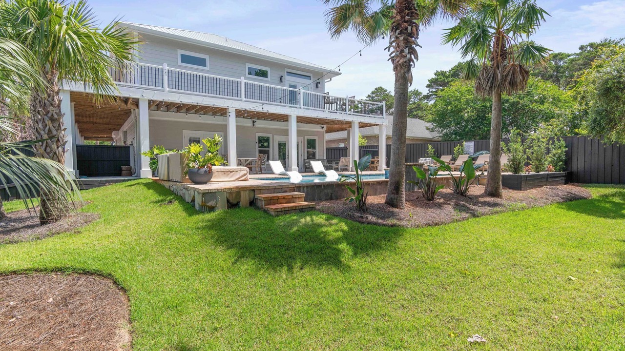 Photo of Outdoor in Gulfview Heights