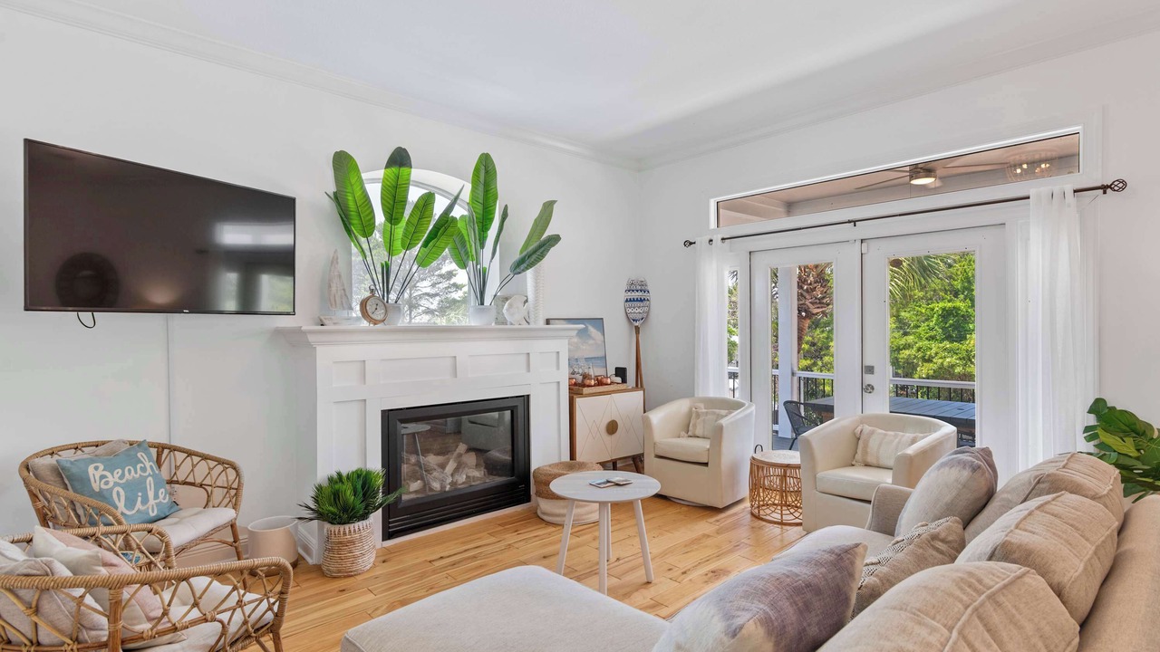 Photo of Livingroom in Gulfview Heights