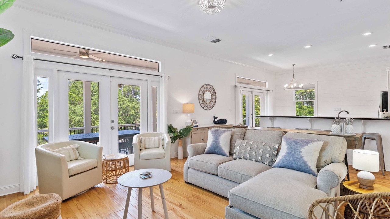 Photo of Livingroom in Gulfview Heights