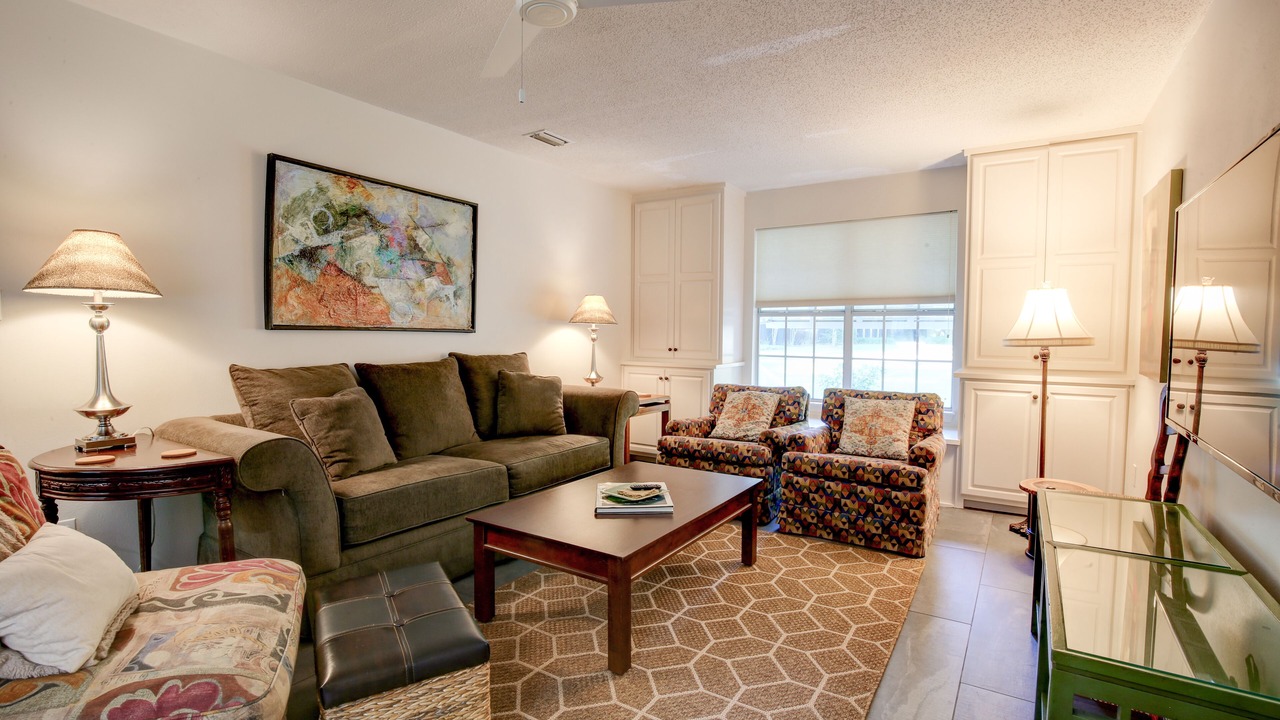 Photo of Livingroom in Point Clear