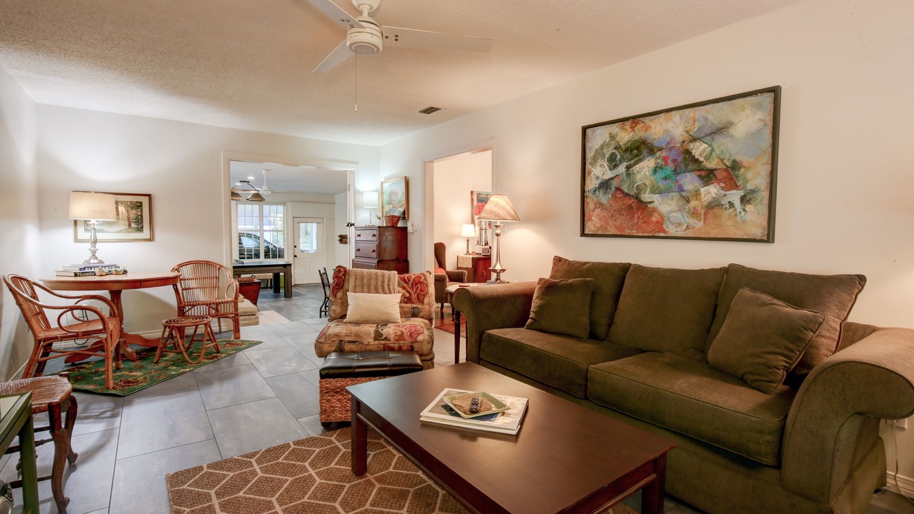 Photo of Livingroom in Point Clear