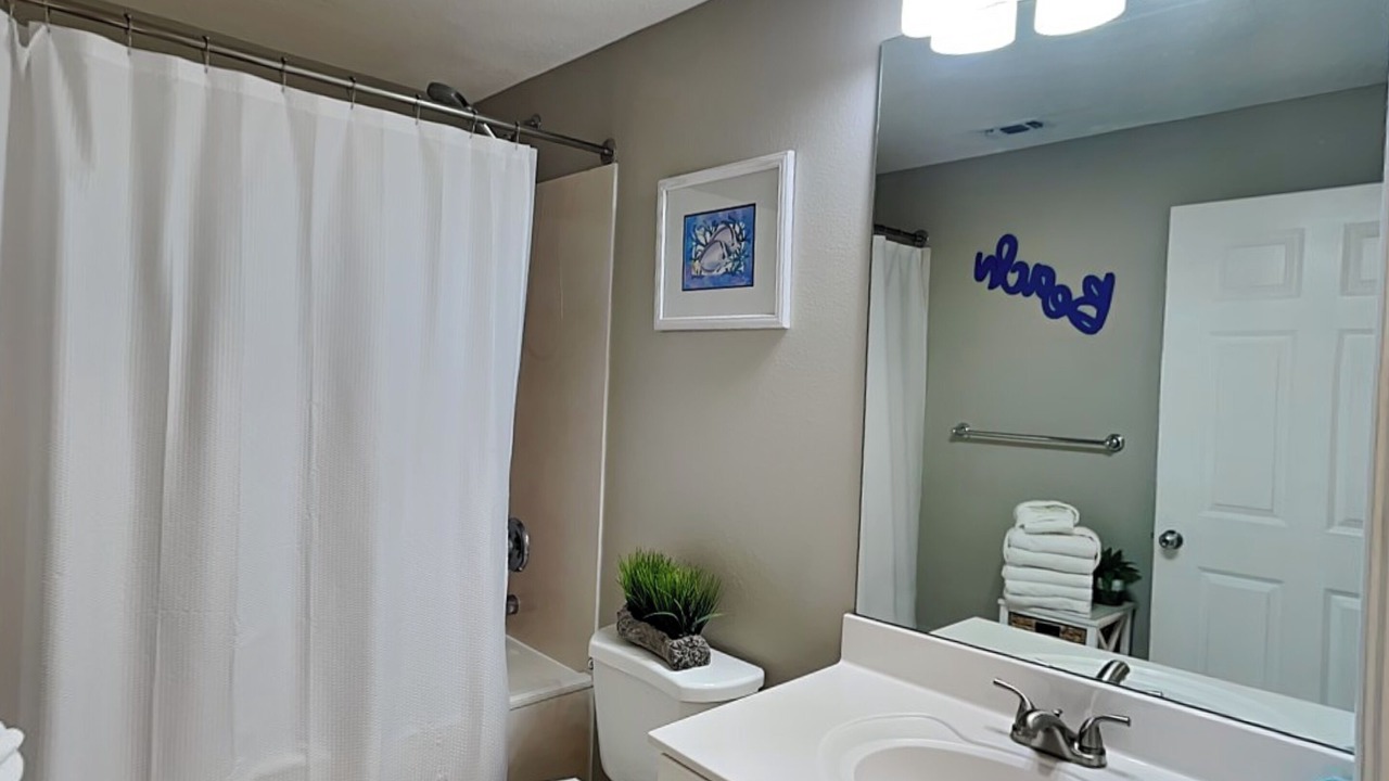 Photo of Bathroom in Navarre Beach