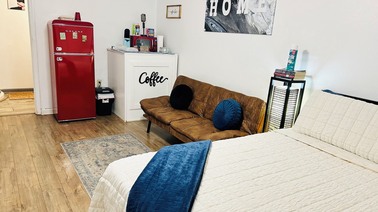 Photo of Livingroom in Salem