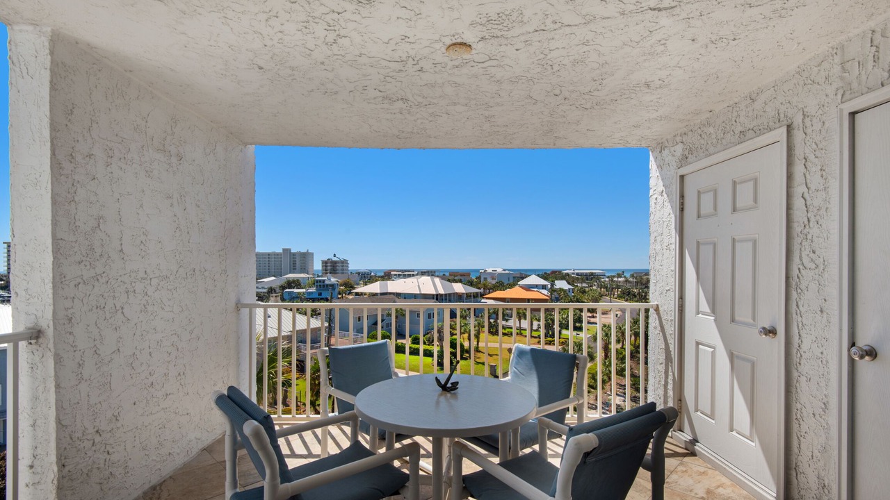 Photo of Patio Balcony in Holiday Isle