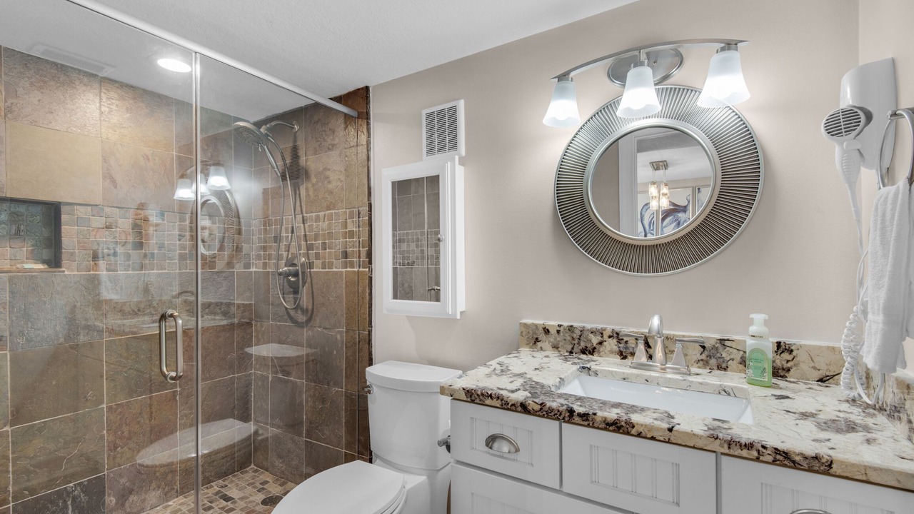 Photo of Bathroom in Holiday Isle