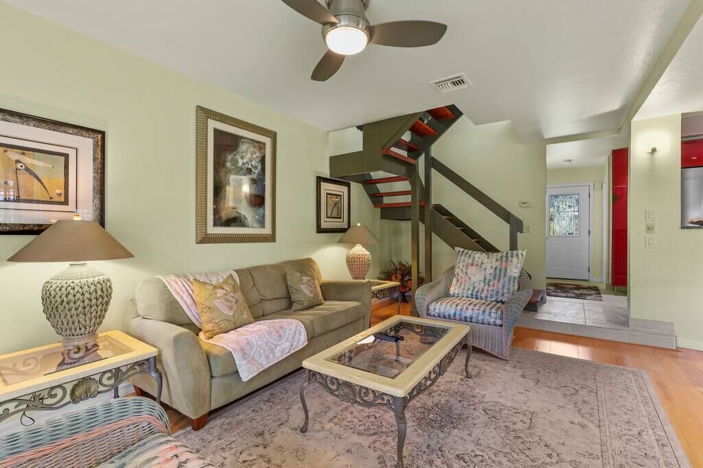 Photo of Livingroom in East Naples
