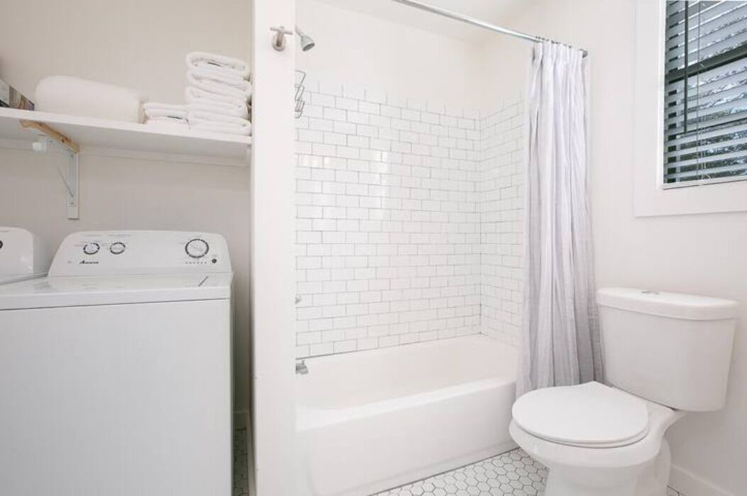 Photo of Bathroom in Highlands - Perkins