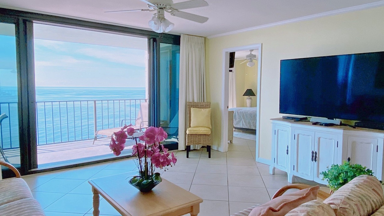 Photo of Livingroom in Crescent Beach