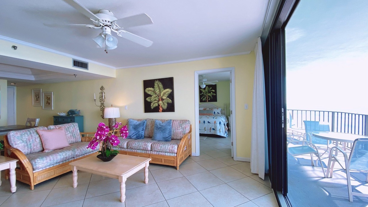 Photo of Livingroom in Crescent Beach