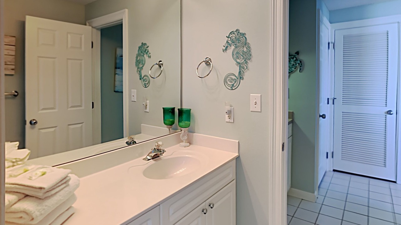 Photo of Bathroom in Navarre Beach