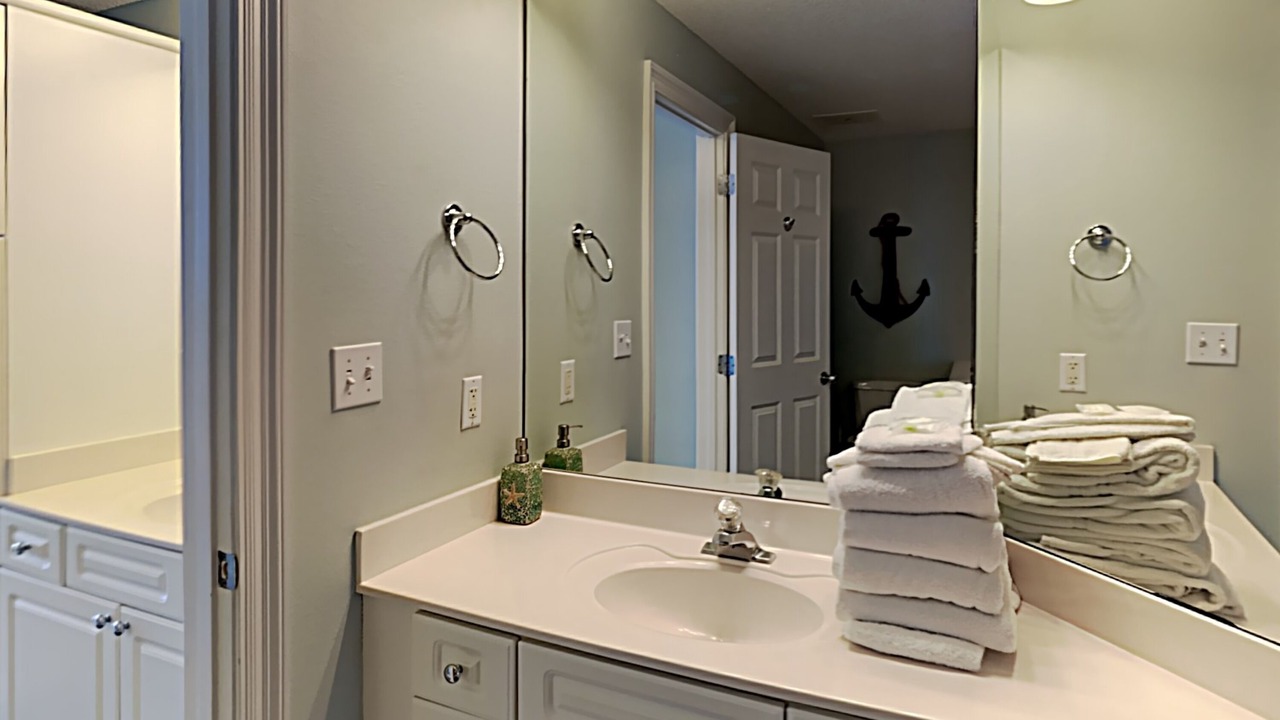 Photo of Bathroom in Navarre Beach
