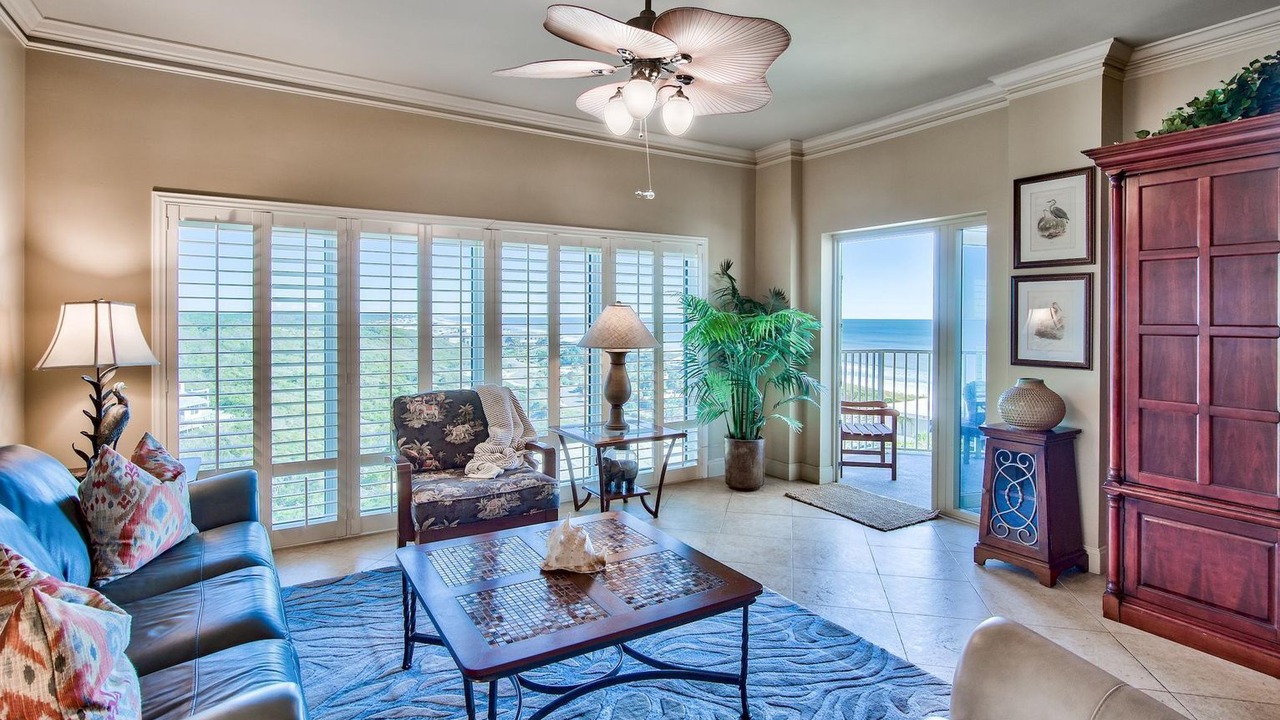 Photo of Livingroom in Four Mile Village