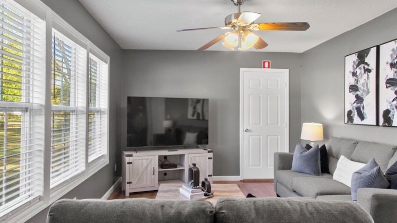 Photo of Livingroom in Tuscaloosa
