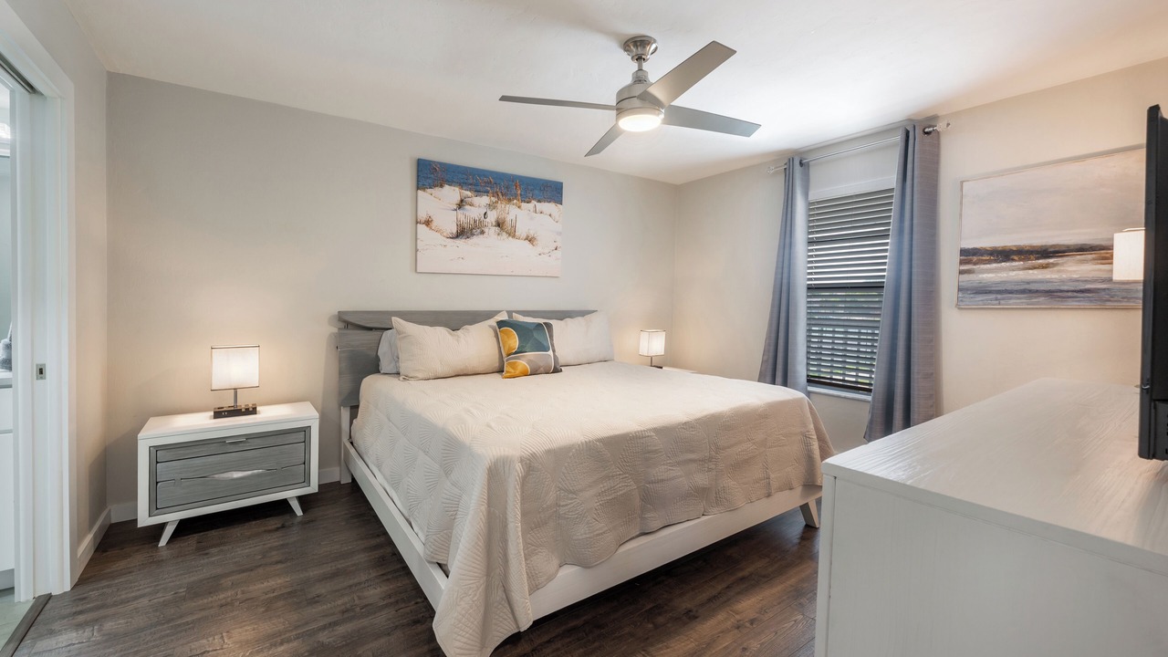 Photo of Bedroom in Park Shore