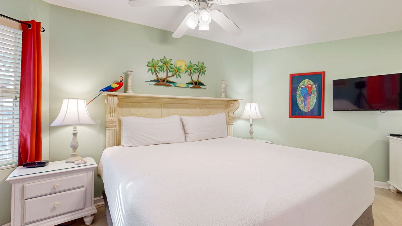 Photo of Bedroom in Miramar Beach