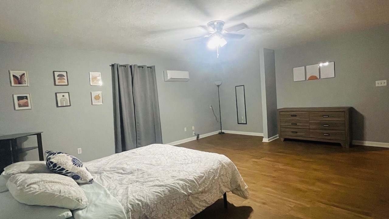 Photo of Bedroom in Westlake