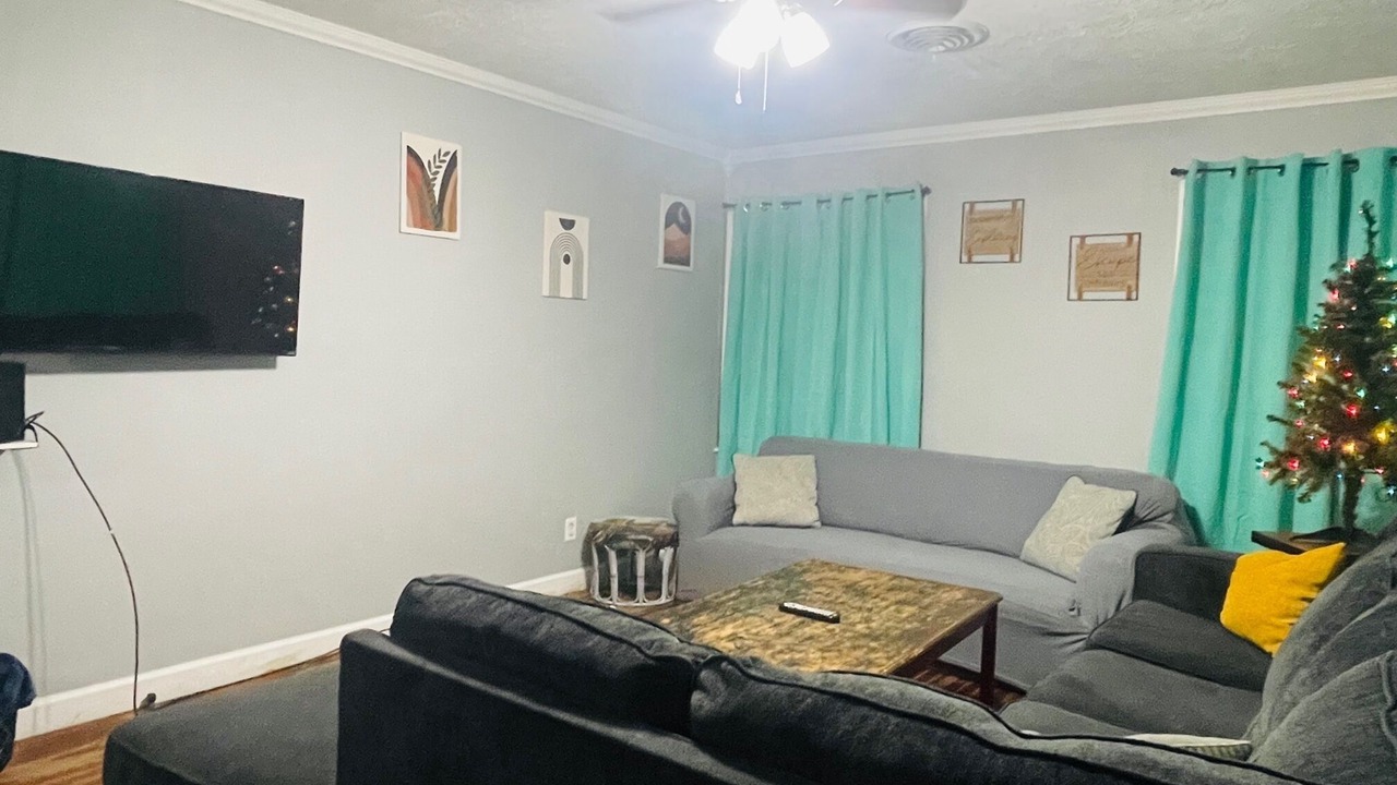 Photo of Livingroom in Westlake