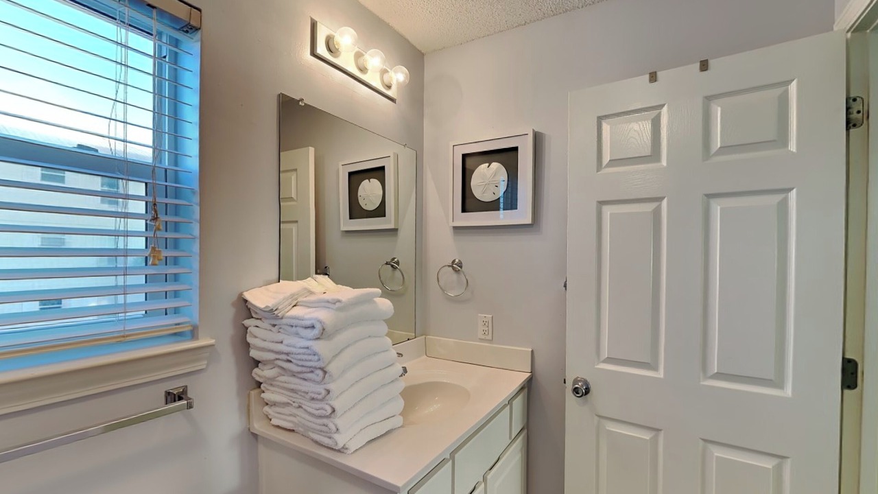 Photo of Bathroom in Navarre Beach