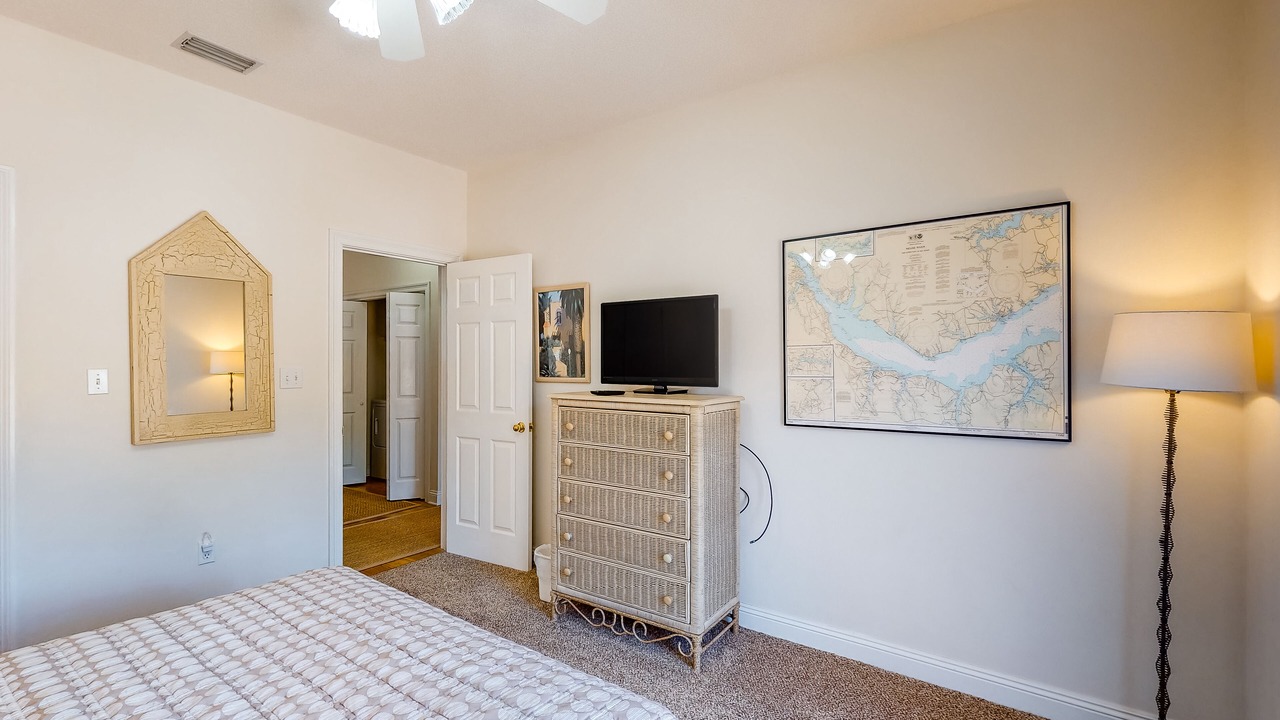 Photo of Bedroom in Audubon Place