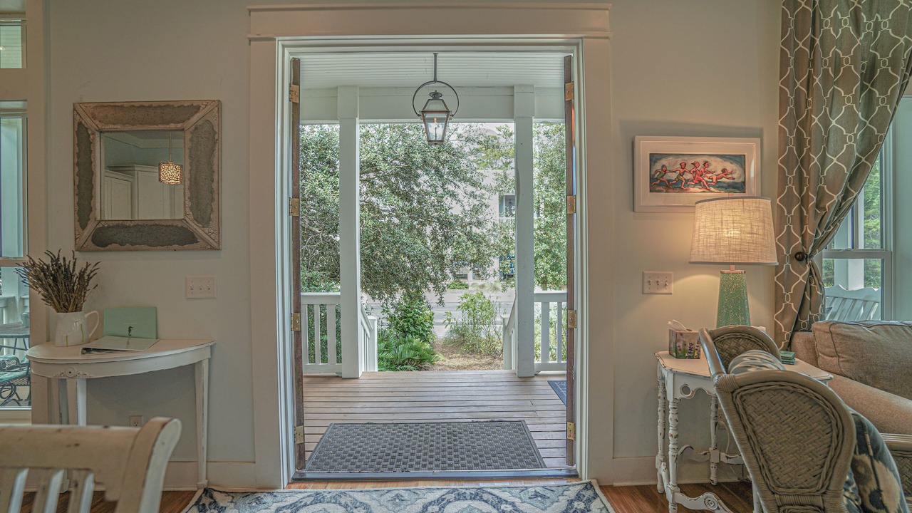 Photo of Livingroom in Lakeside at Blue Mountain Beach