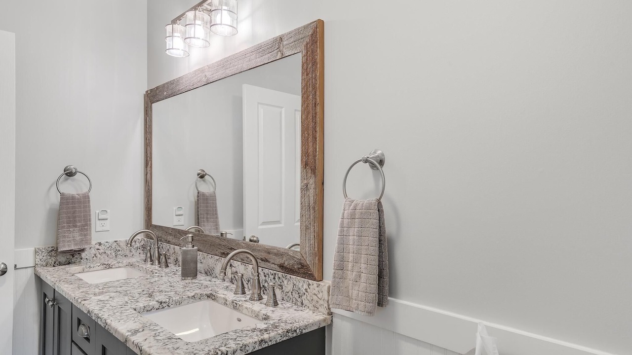 Photo of Bathroom in Sugarwood Beach