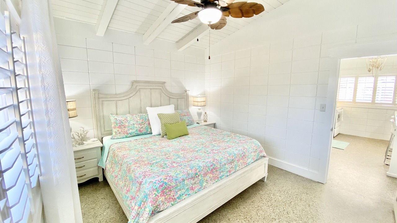 Photo of Bedroom in Laguna Beach Estates
