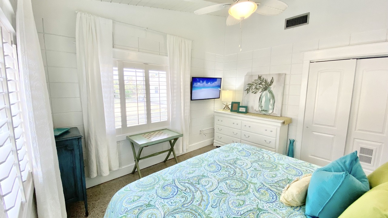 Photo of Bedroom in Laguna Beach Estates