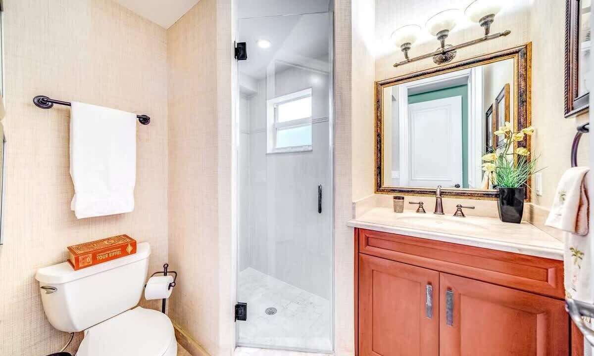 Photo of Bathroom in Victoria Park