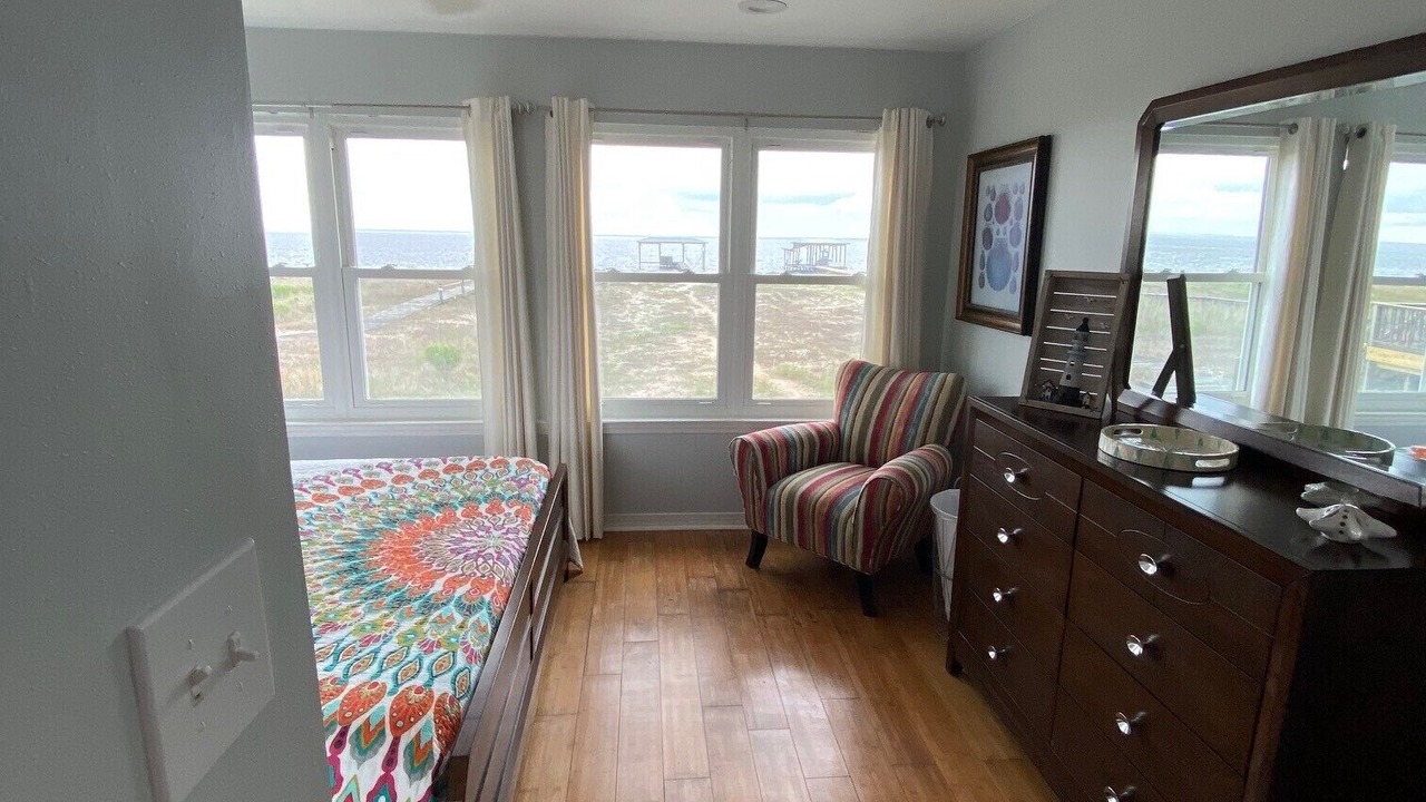 Photo of Bedroom in Dauphin Island
