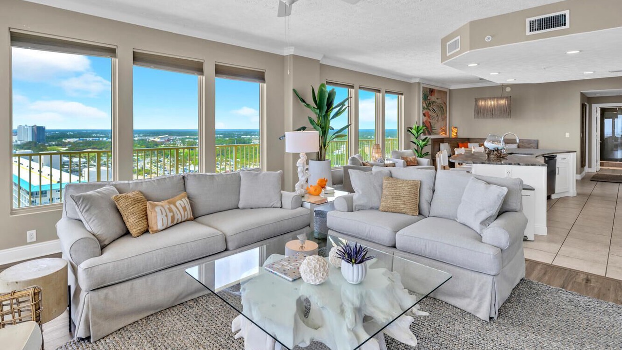 Photo of Livingroom in Thomas Drive